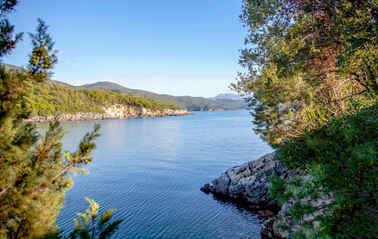 Zavia Villa Sívota
